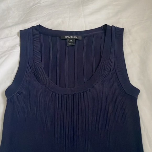 St John scoop neck tank top NWOT - Picture 4 of 4